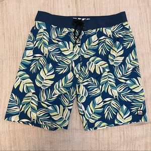 NWT Reef Men’s Board Swim Shorts size 36